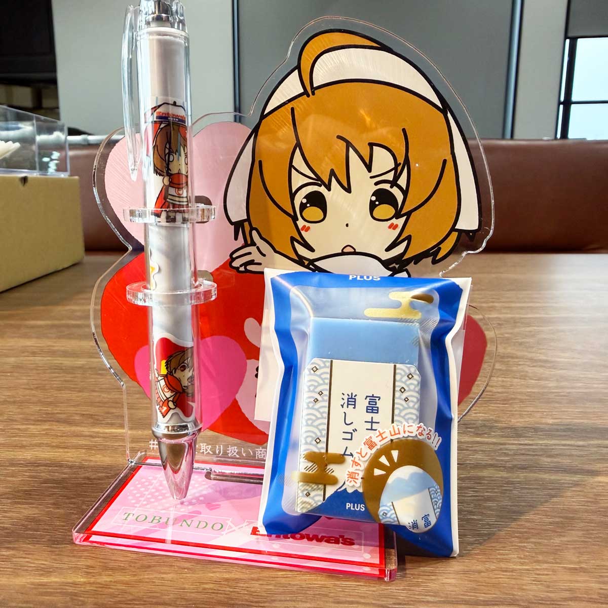 エントワ工場見学-ペンと消しゴム