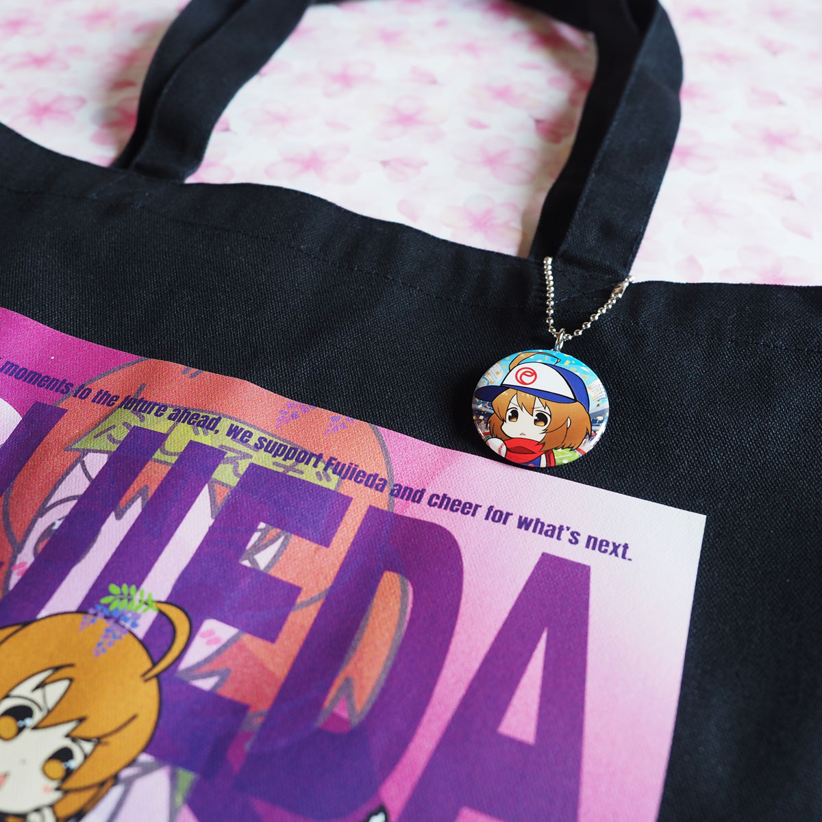 円型38mm缶バッジ-ボールチェーン