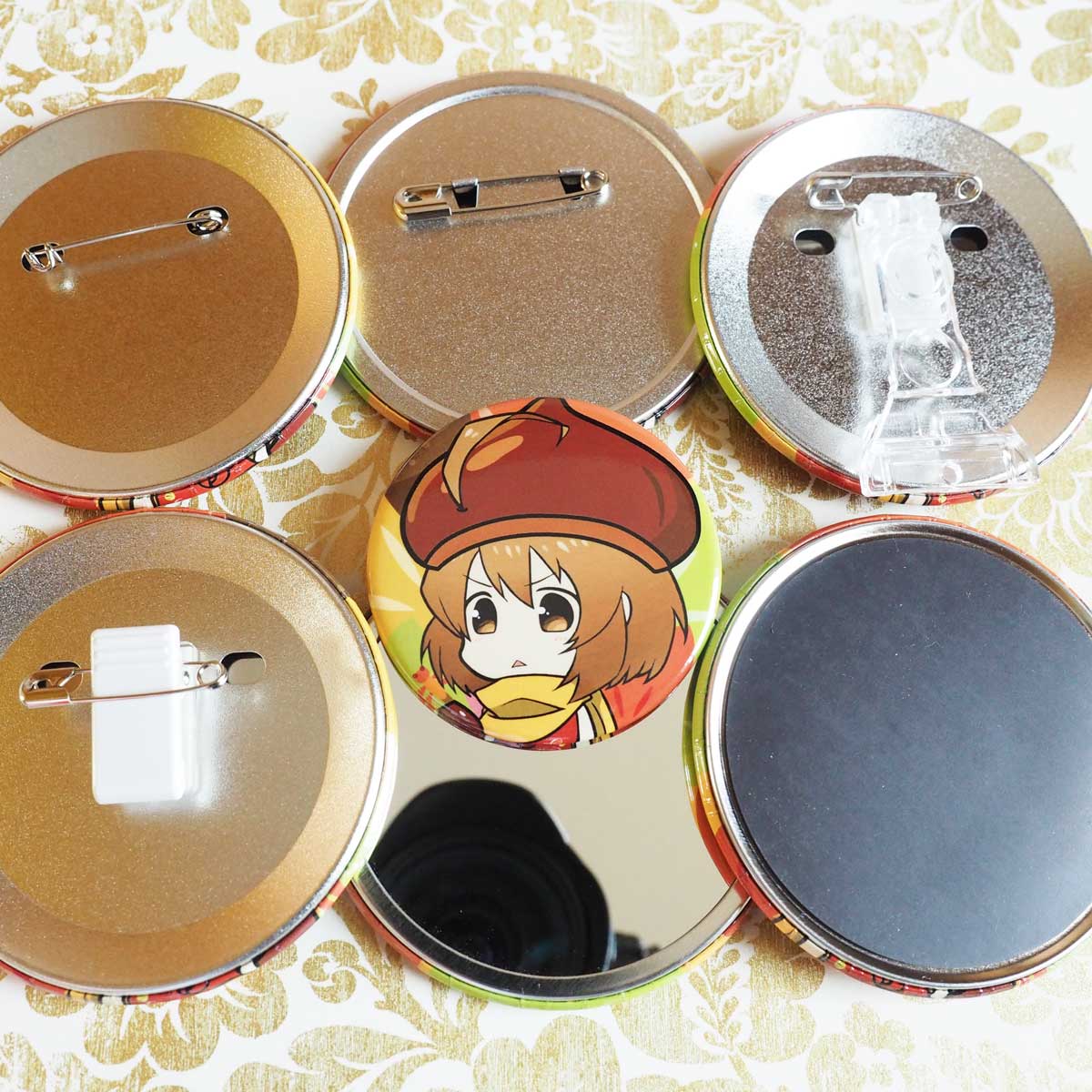 円型76mmの缶バッジのバックパーツ