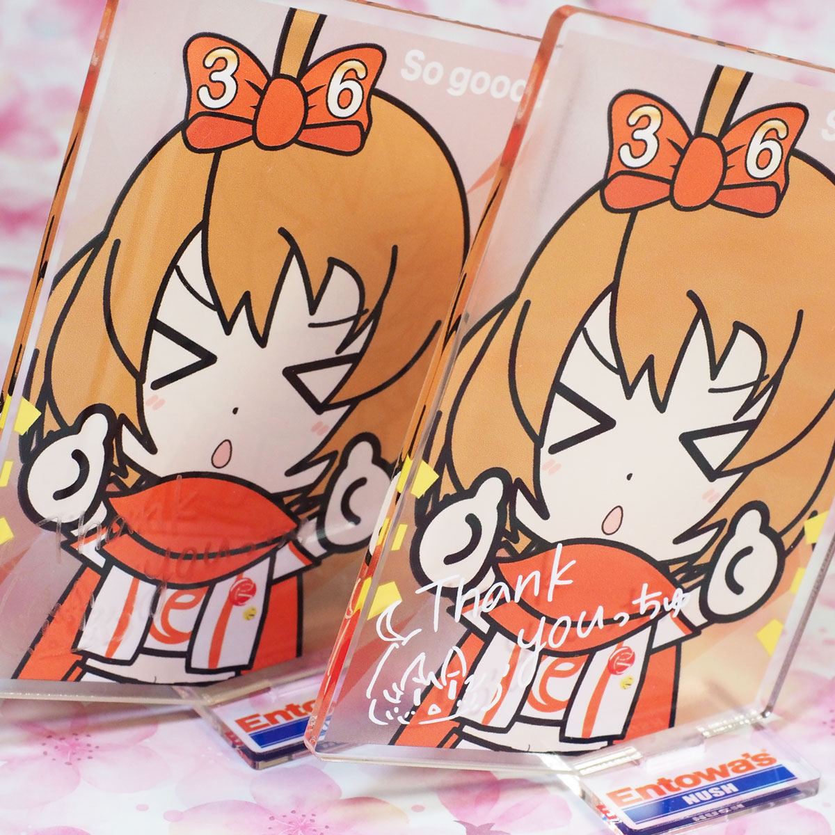 アクスタカード、「表面印刷」と「レーザー彫刻」