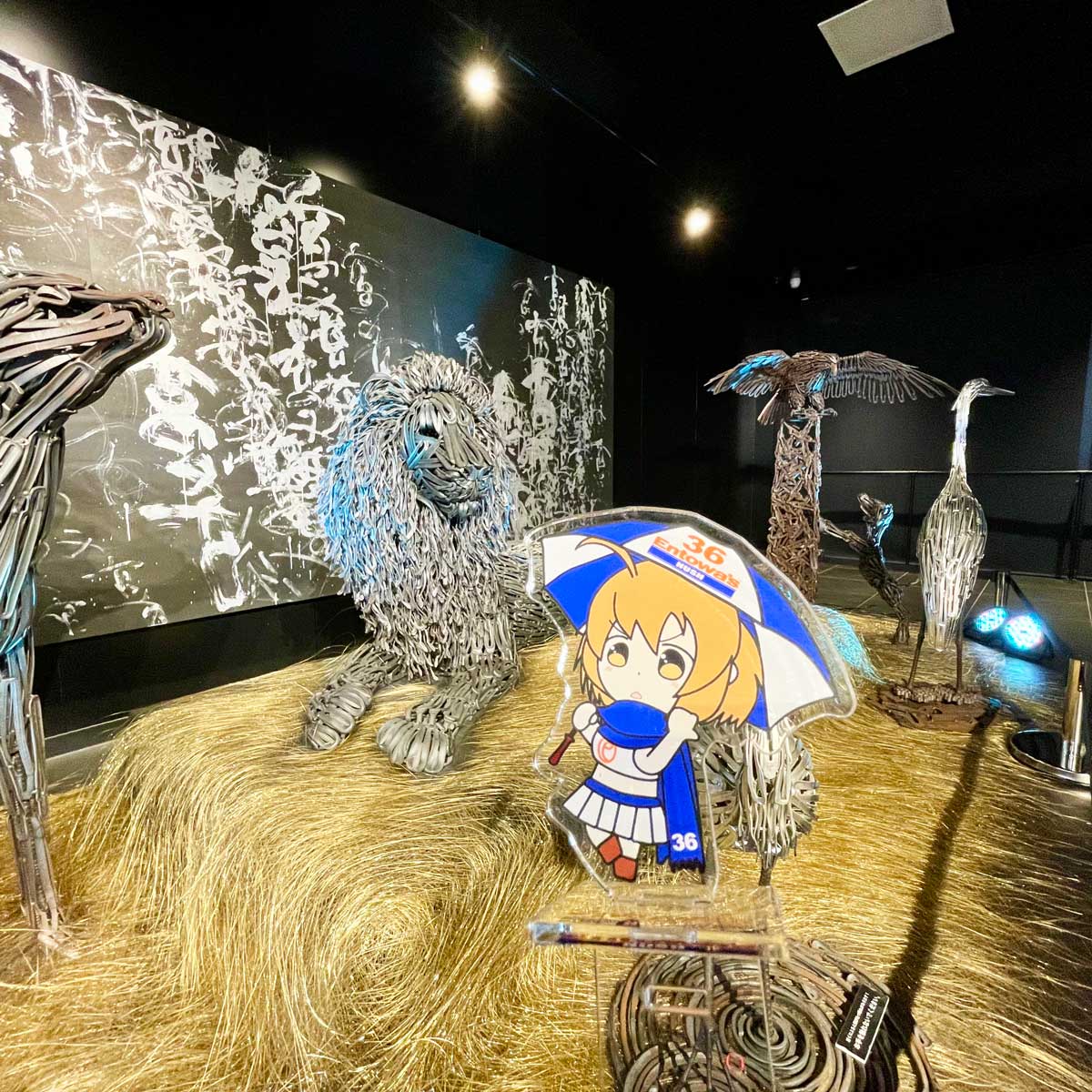 諏訪田製作所のシャンデリア