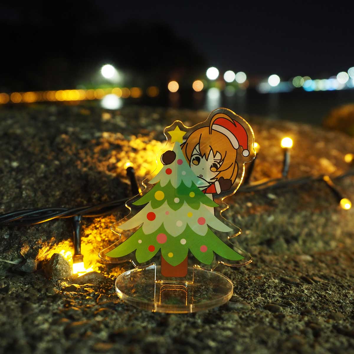 クリスマスのインテリアやギフトにぴったり！ツリー型アクリルスタンド